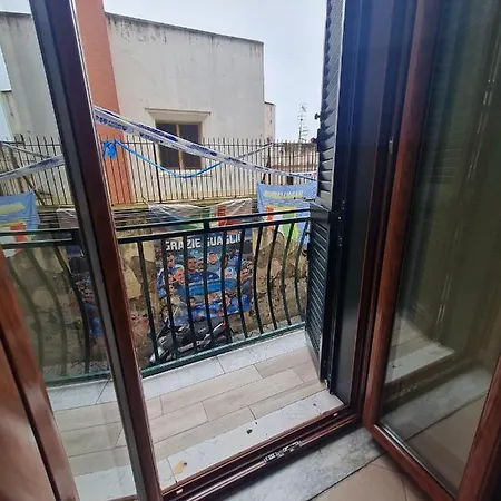 Apartment Palizzi's Behind Plebiscite Square *